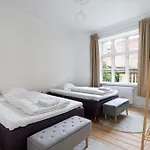 The Royale With 4 Bedrooms Apartment *