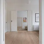 The Royale With 4 Bedrooms Apartment *